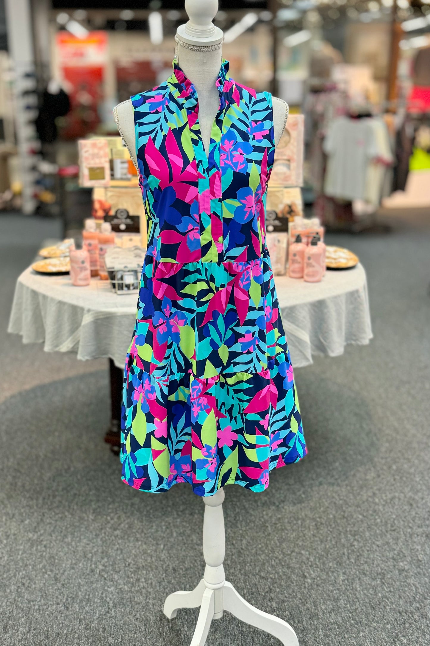 Laison Sleeveless Tiered Dress in Navy Blue Multi Print