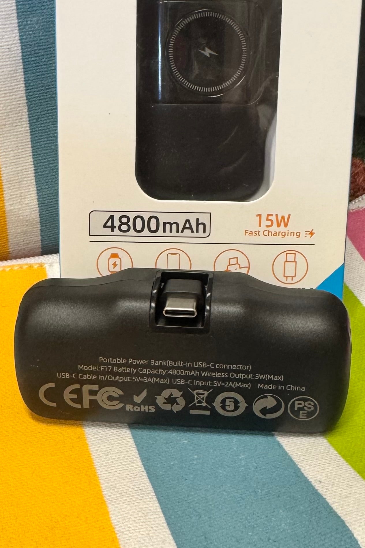 Sanis USB-C Powerbank with Watch Dock