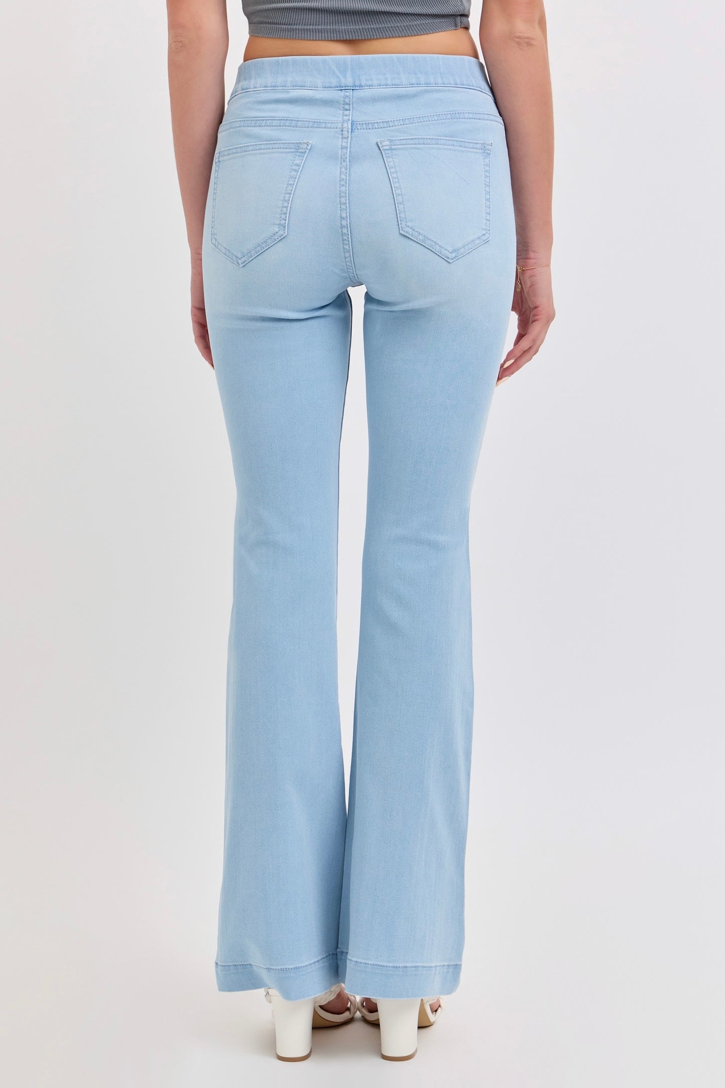 Cello Light Wash Pull On Flare Ultra Stretchy Denim Jegging