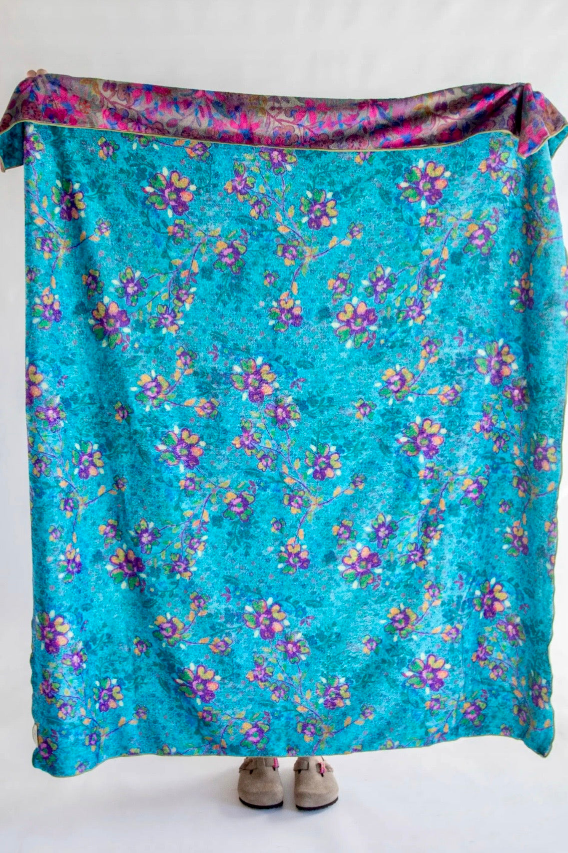 Natural Life Double Sided Cozy Throw Blanket- Border Folk Garden