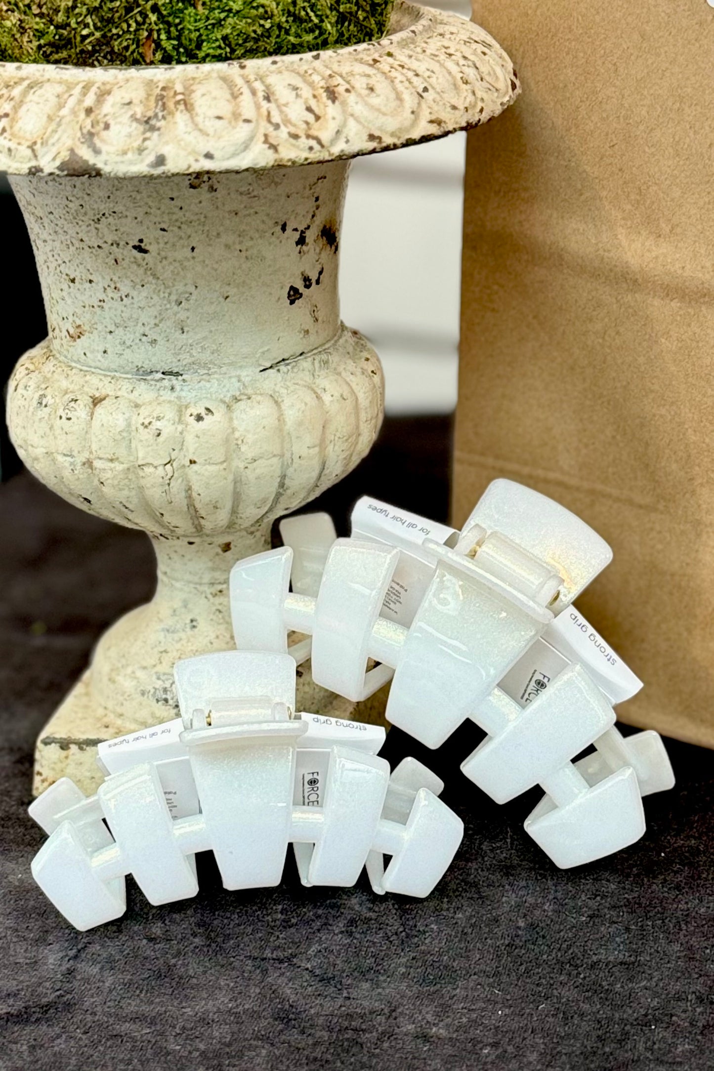 Teleties Mother of Pearl White Claw Hair Clip