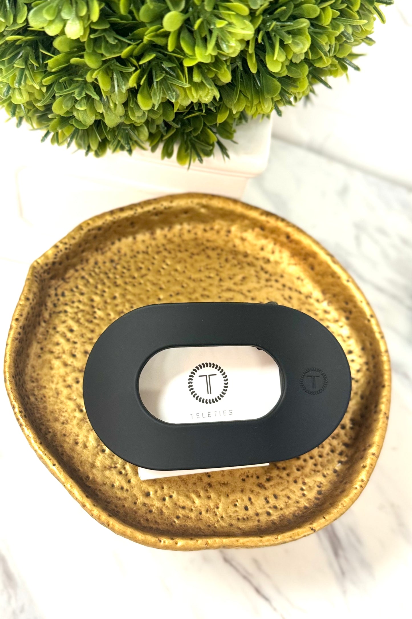 Teleties Midnight Matte Black Flat Round Hair Clip