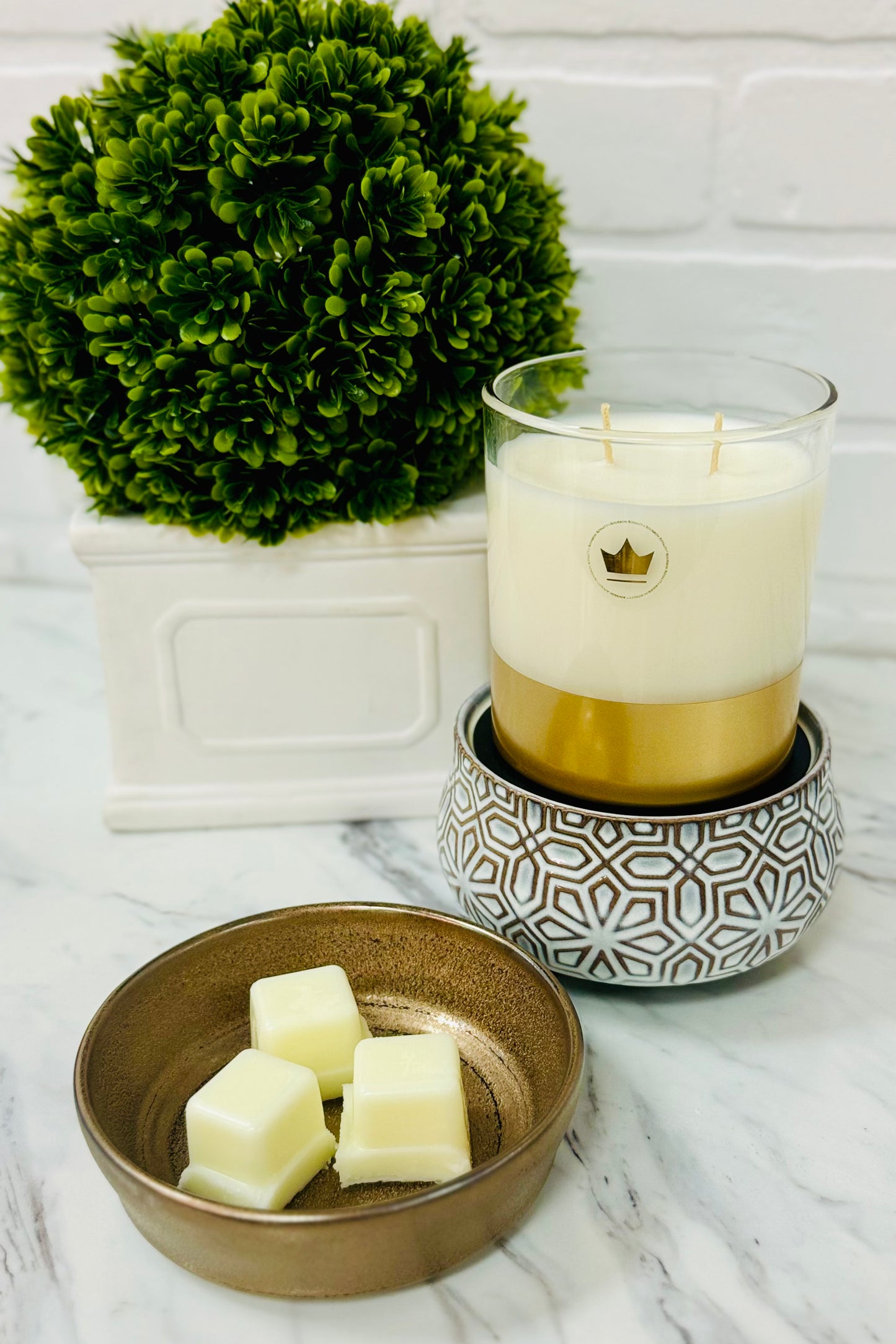 2-in-1 Fragrance Warmers - Classic: Bronze Geometric