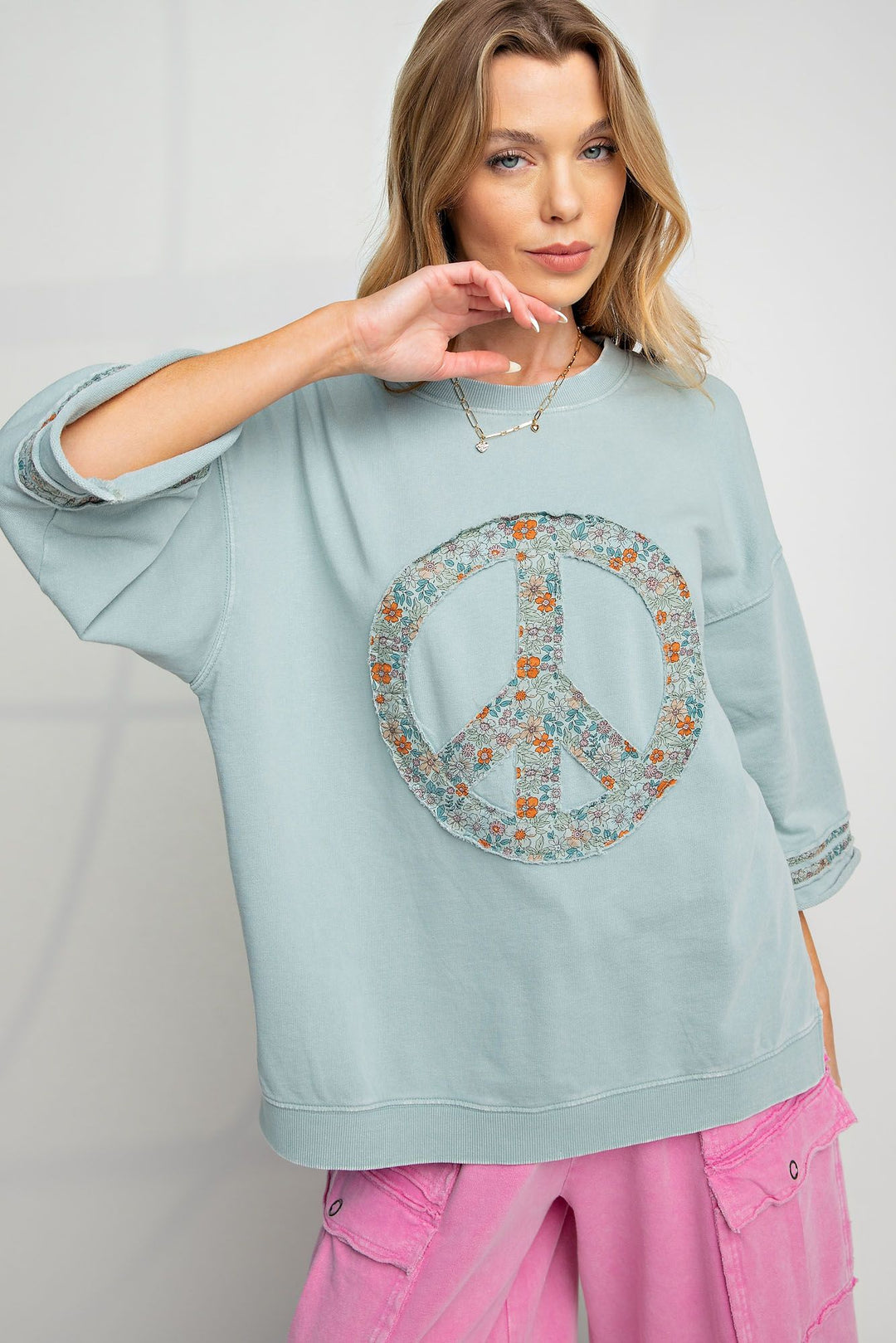 Easel Cielo Blue Peace Sign Patch Applique Top