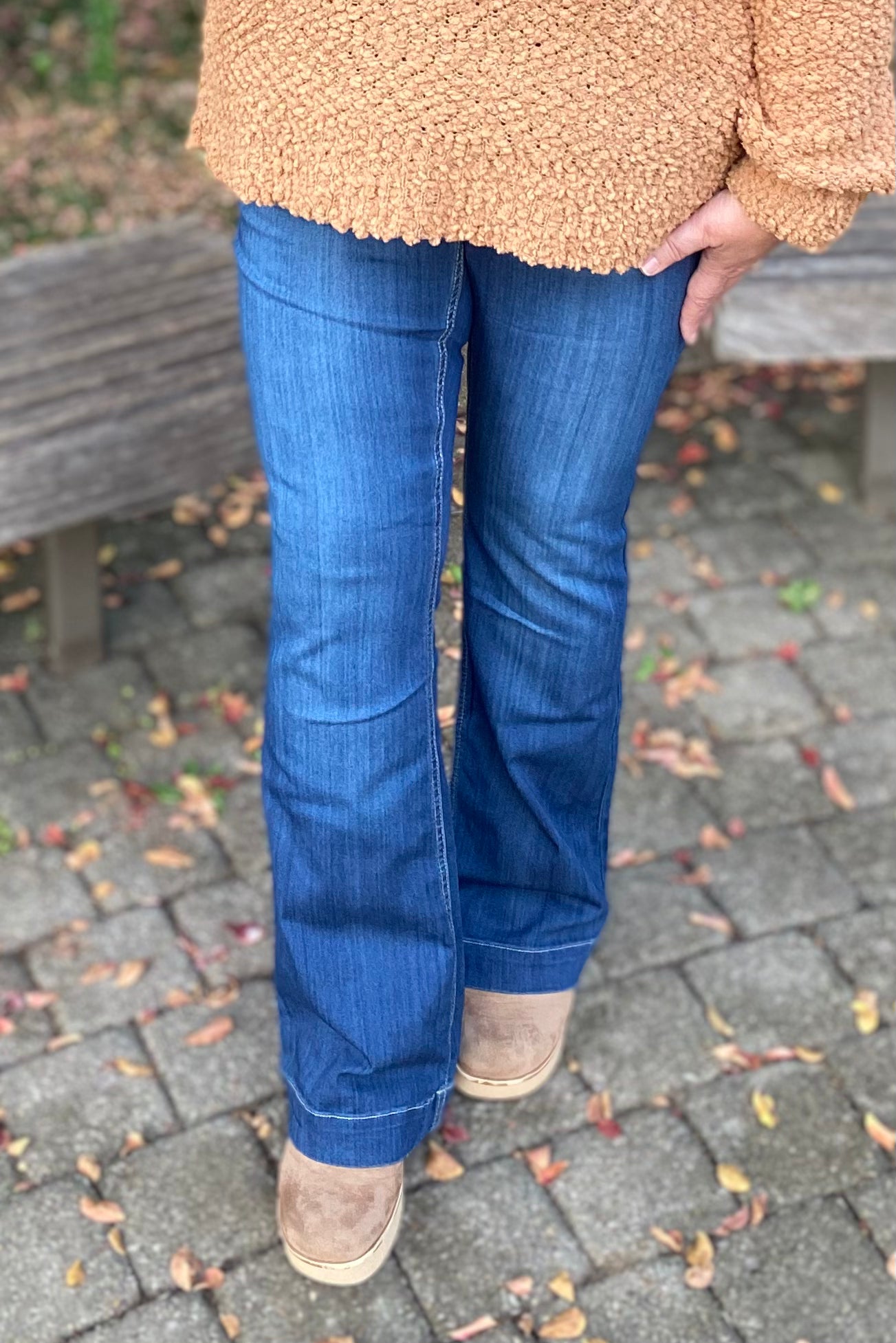 Cello Ultra Stretchy Dark Wash Pull On Flare Denim Jegging Small-3X