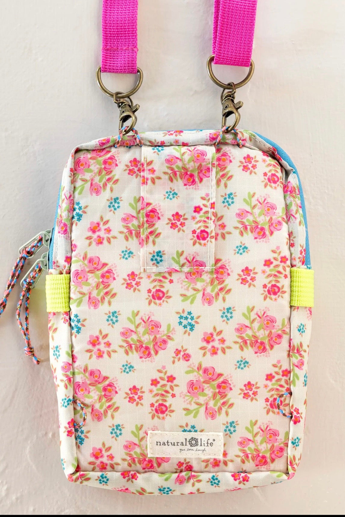 Natural Life 8-in-1 Pocket Crossbody- Pink Bouquet Floral Blooms