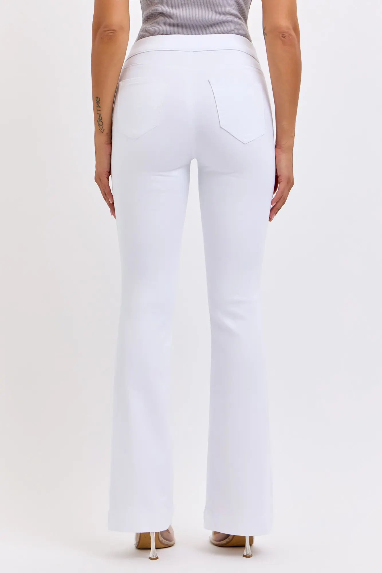 Cello Petite Ultra Stretchy White Wash Pull On Flare- 30” Inseam