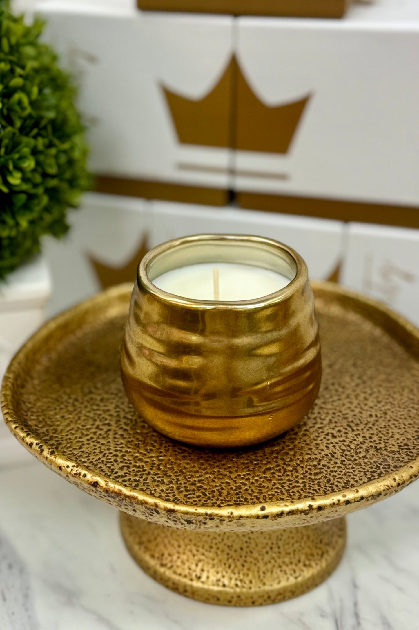 Bourbon Royalty Midas Gold Candle