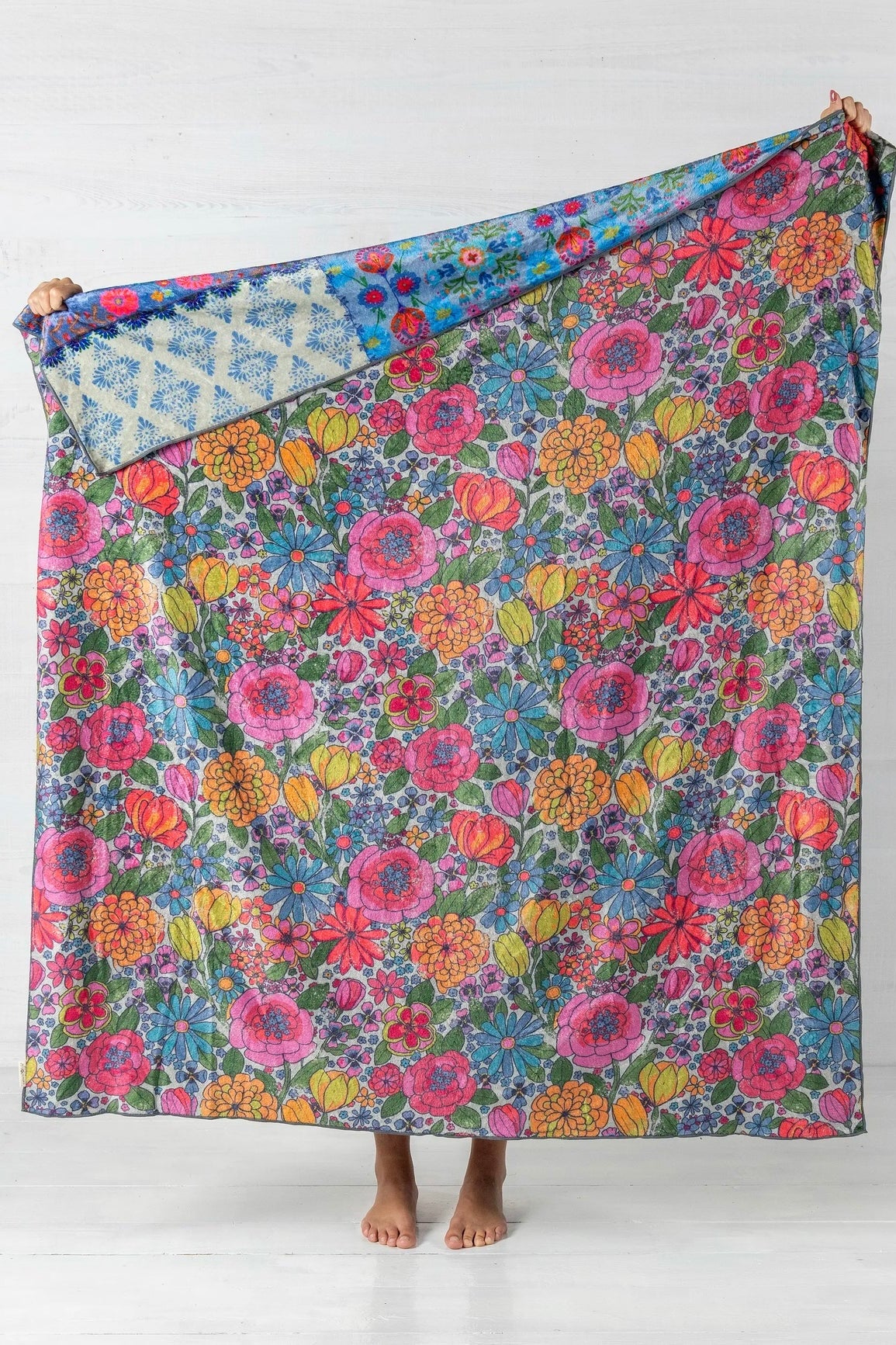 Natural Life Double Sided Cozy Throw Blanket- Cat