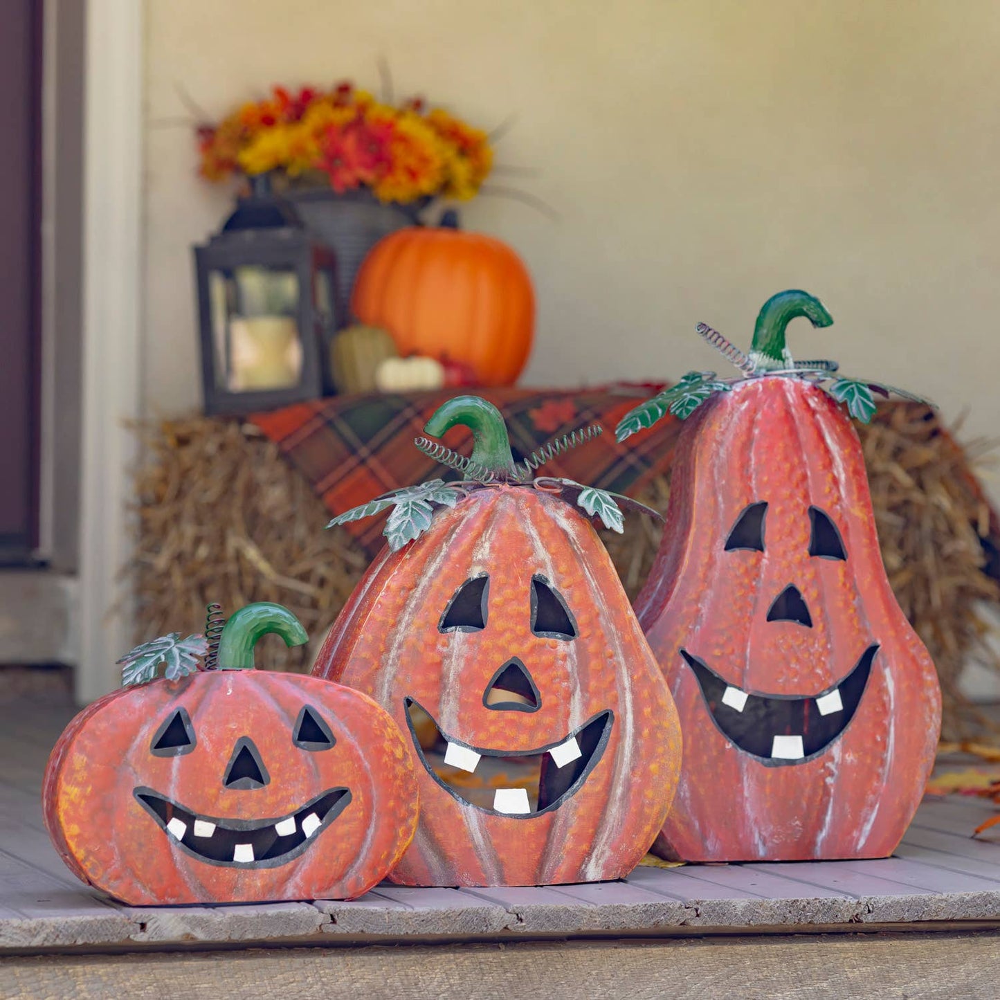 Large Metal Indoor/Outdoor Jack-O-Lantern