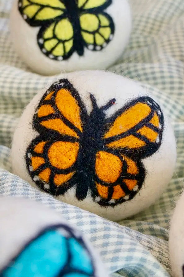 Eco Friendly Wool Dryer Balls by Friendsheep