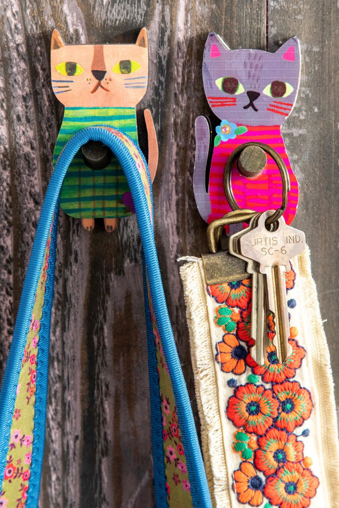 Natural Life Wooden Cat Wall Hooks, Set of 2