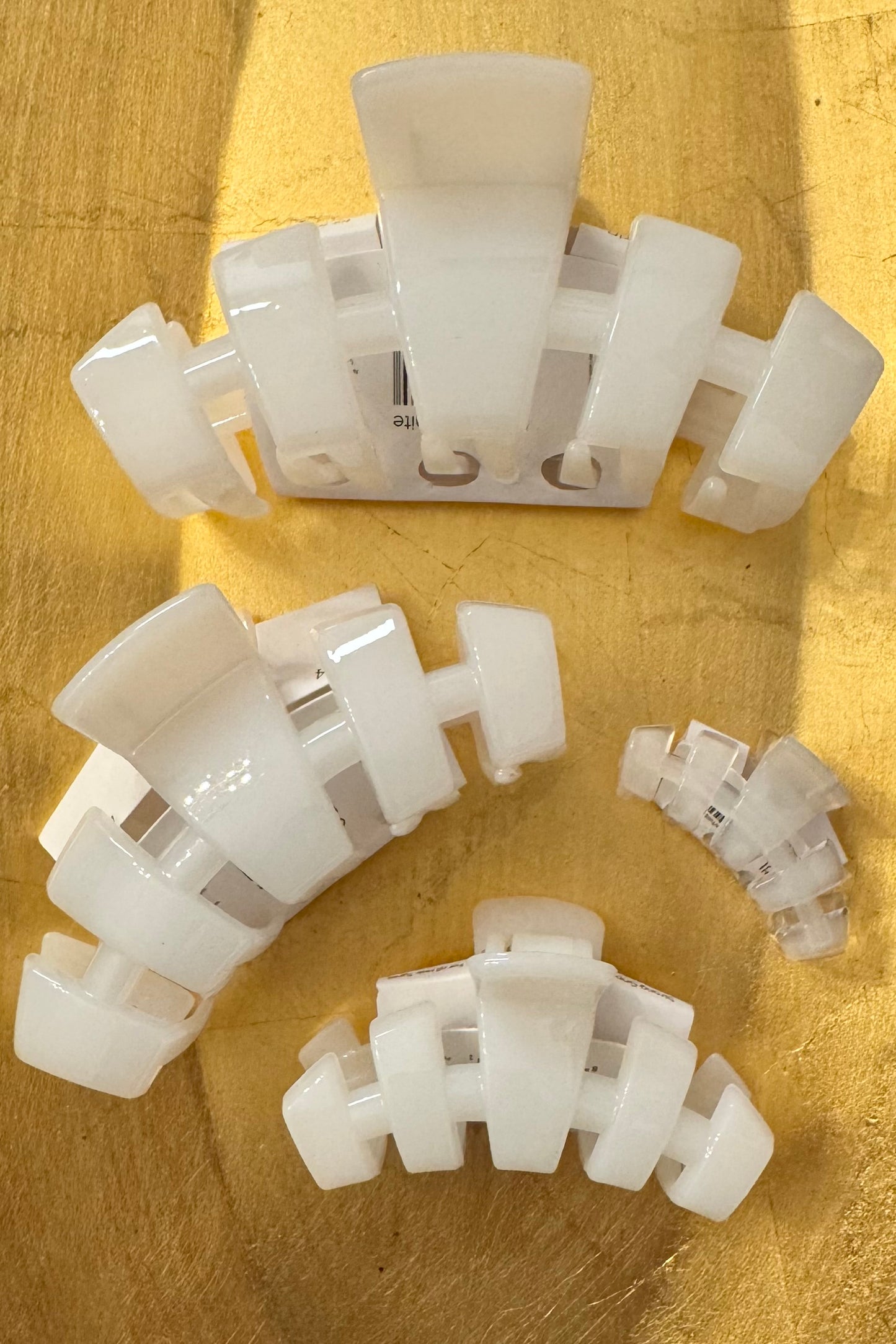 Teleties Classic Coconut White Claw Hair Clip
