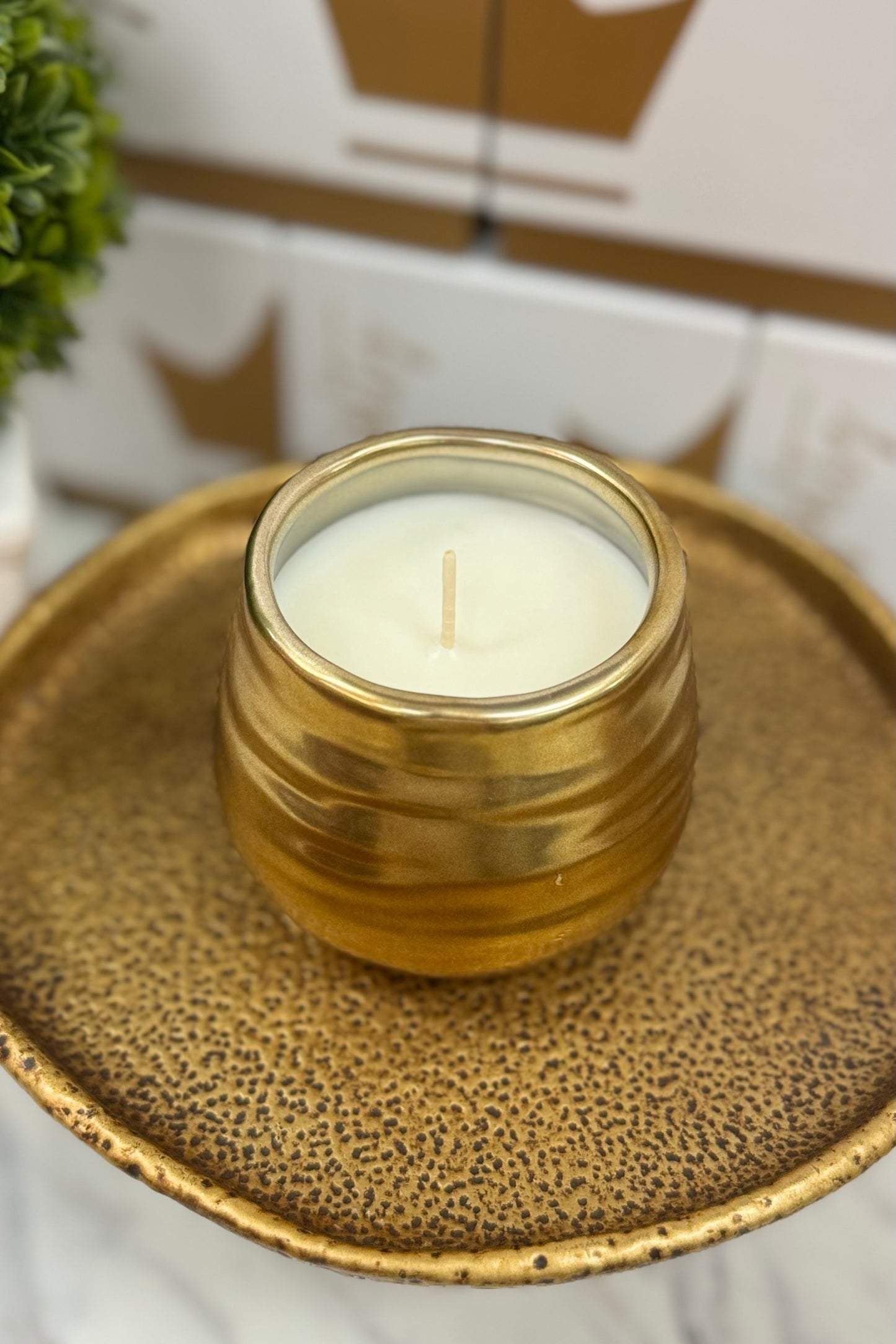 Bourbon Royalty Midas Gold Candle