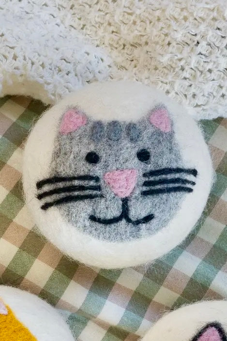 Eco Friendly Wool Dryer Balls by Friendsheep