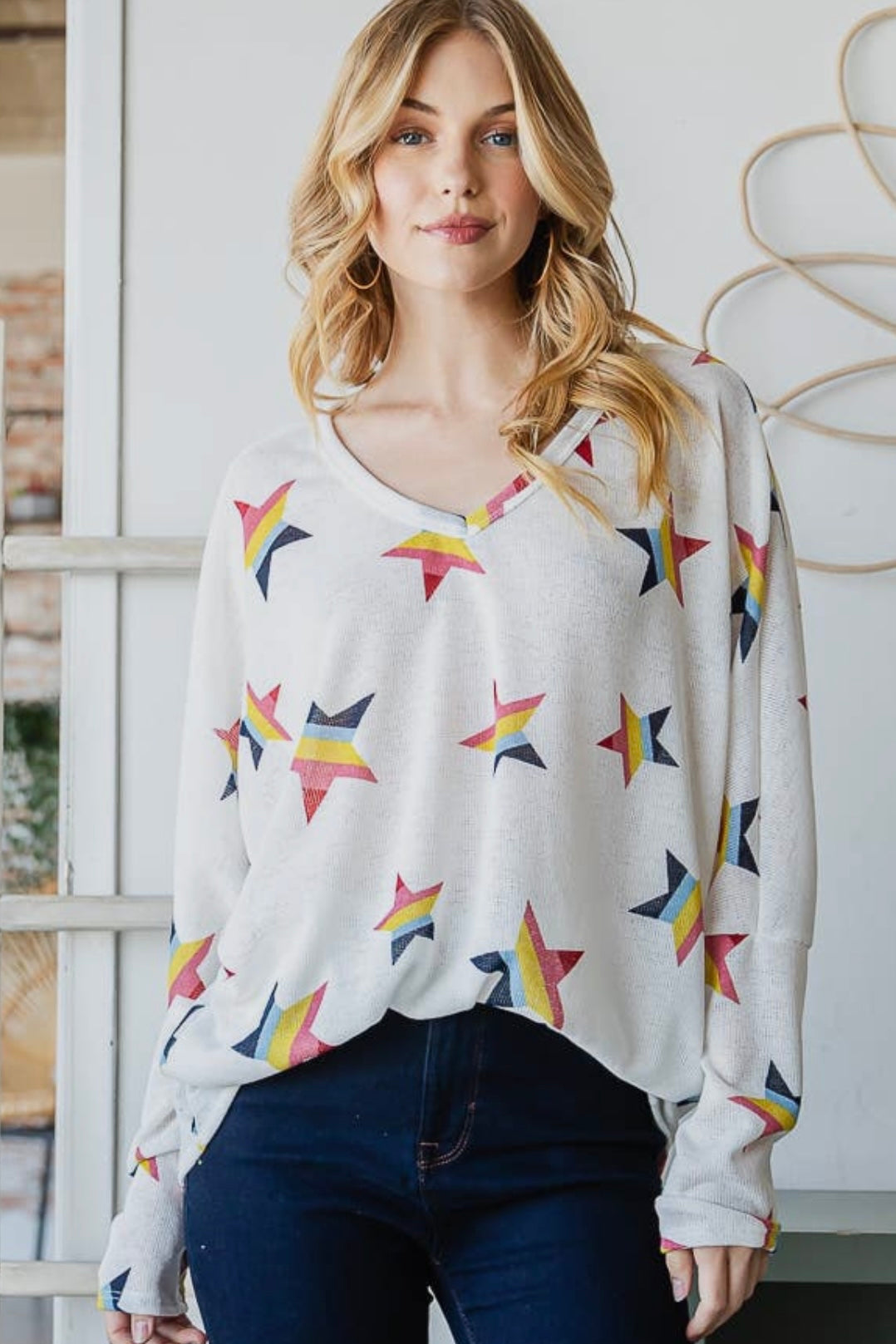 Rainbow Star V Neck Top in Off White