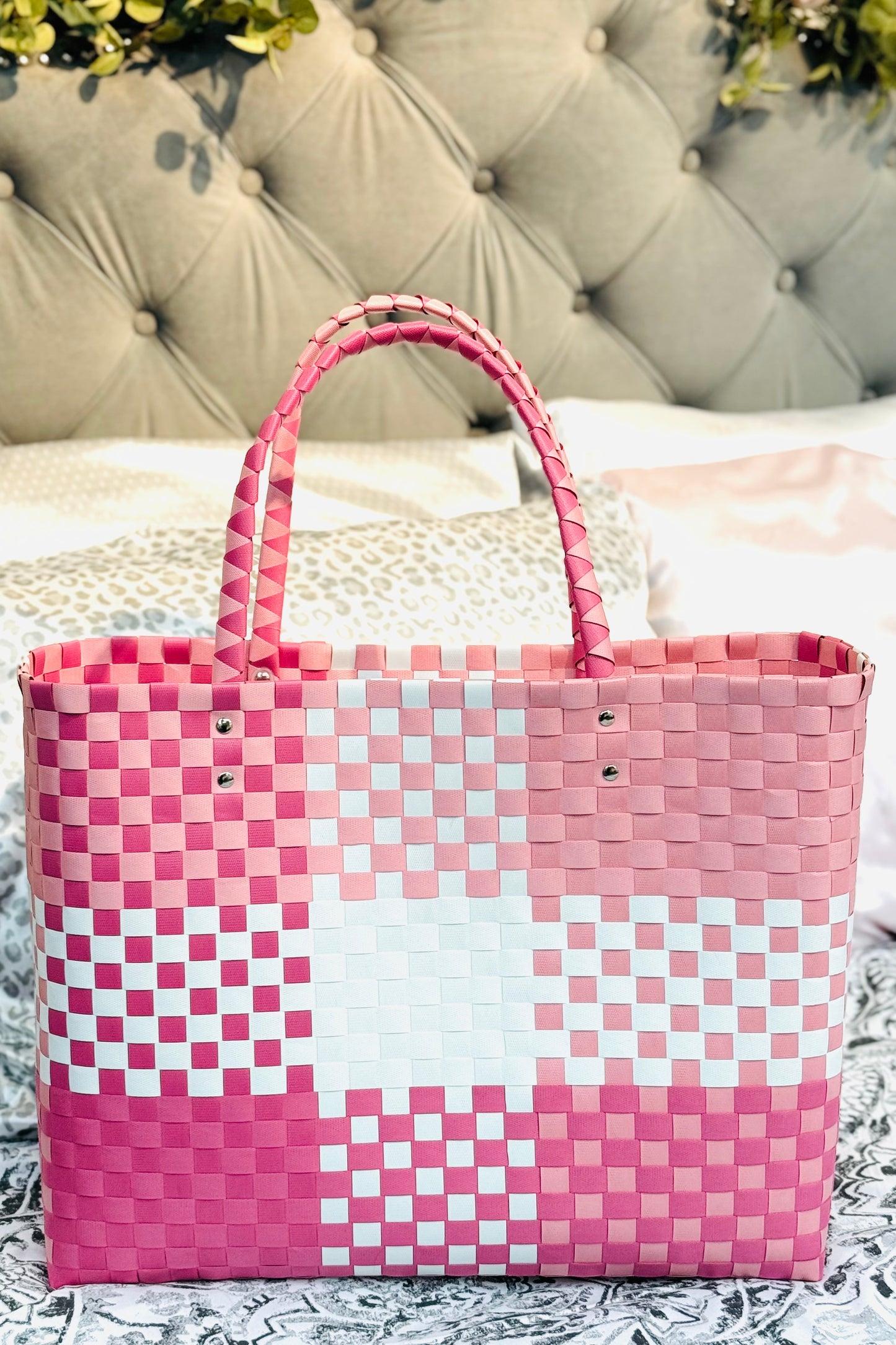 Heather Woven Beach/Pool Tote in Pink and White