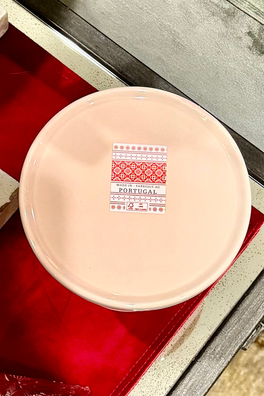 Pale Pink Pedestal Stand
