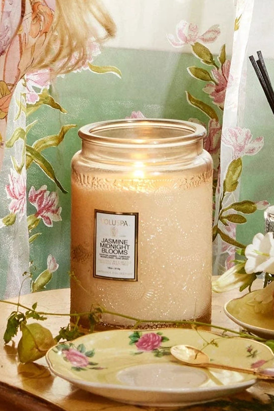 Voluspa Jasmine Midnight Blooms 18 0z Large Jar Candle