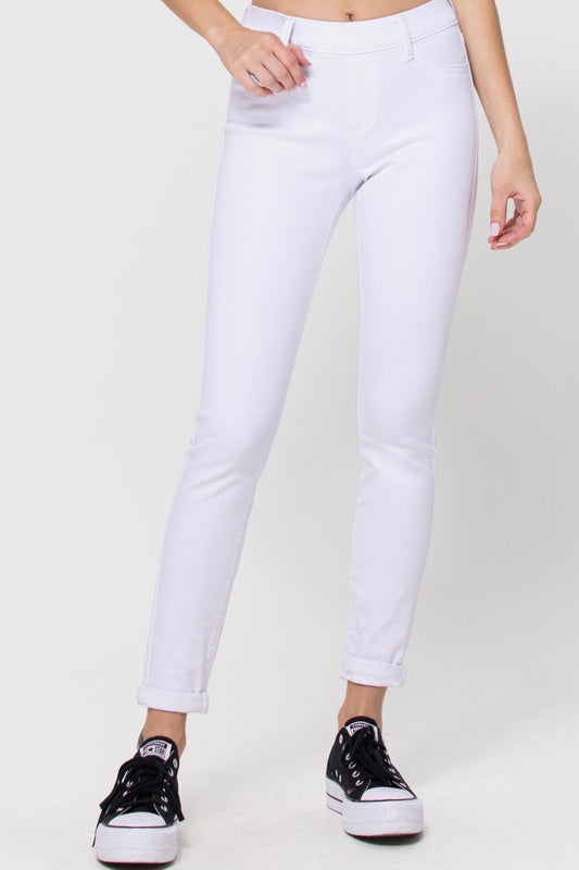 Cello White Pull On Mid Rise Double Rolled Cuff Crop Skinny- Ultra Stretchy